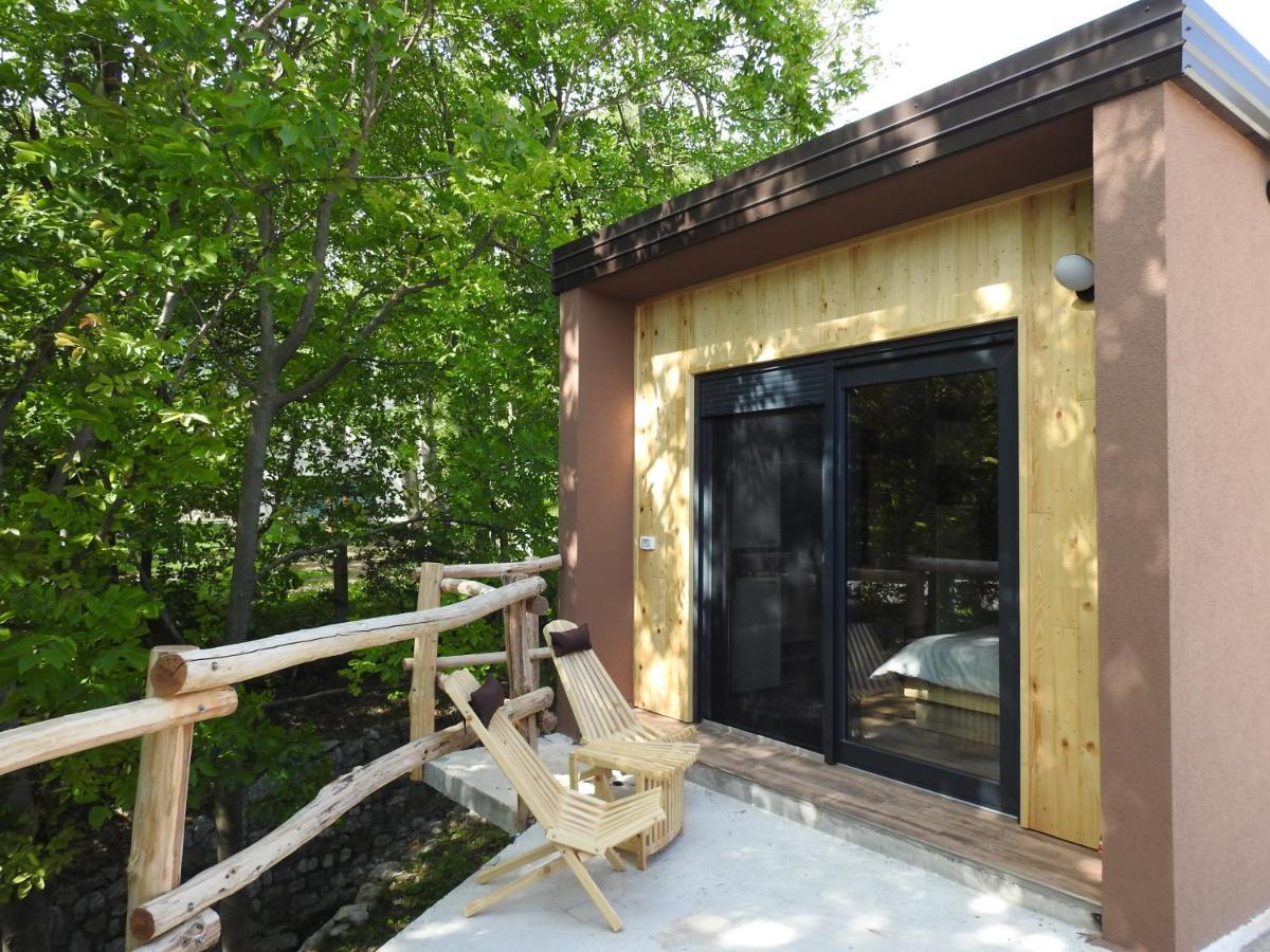 Pocitniski Hisici - Small Holiday Houses Ajdovščina Extérieur photo