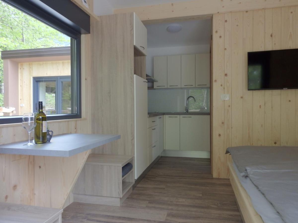 Pocitniski Hisici - Small Holiday Houses Ajdovščina Extérieur photo